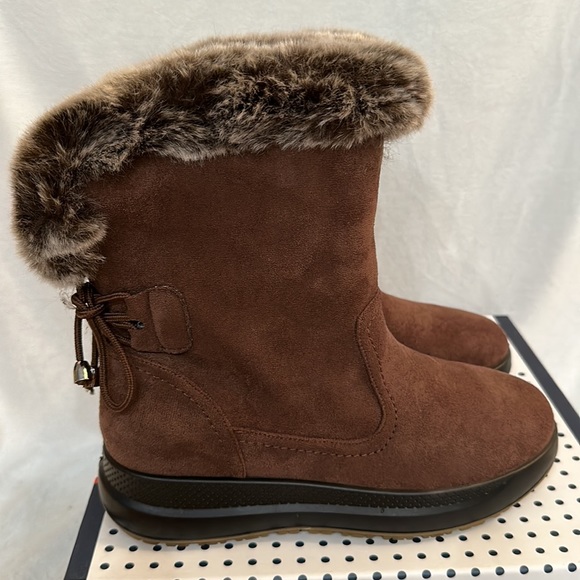 Flexus by Spring Step Waterproof Winter Boots - Snowbird - Picture 2 of 6